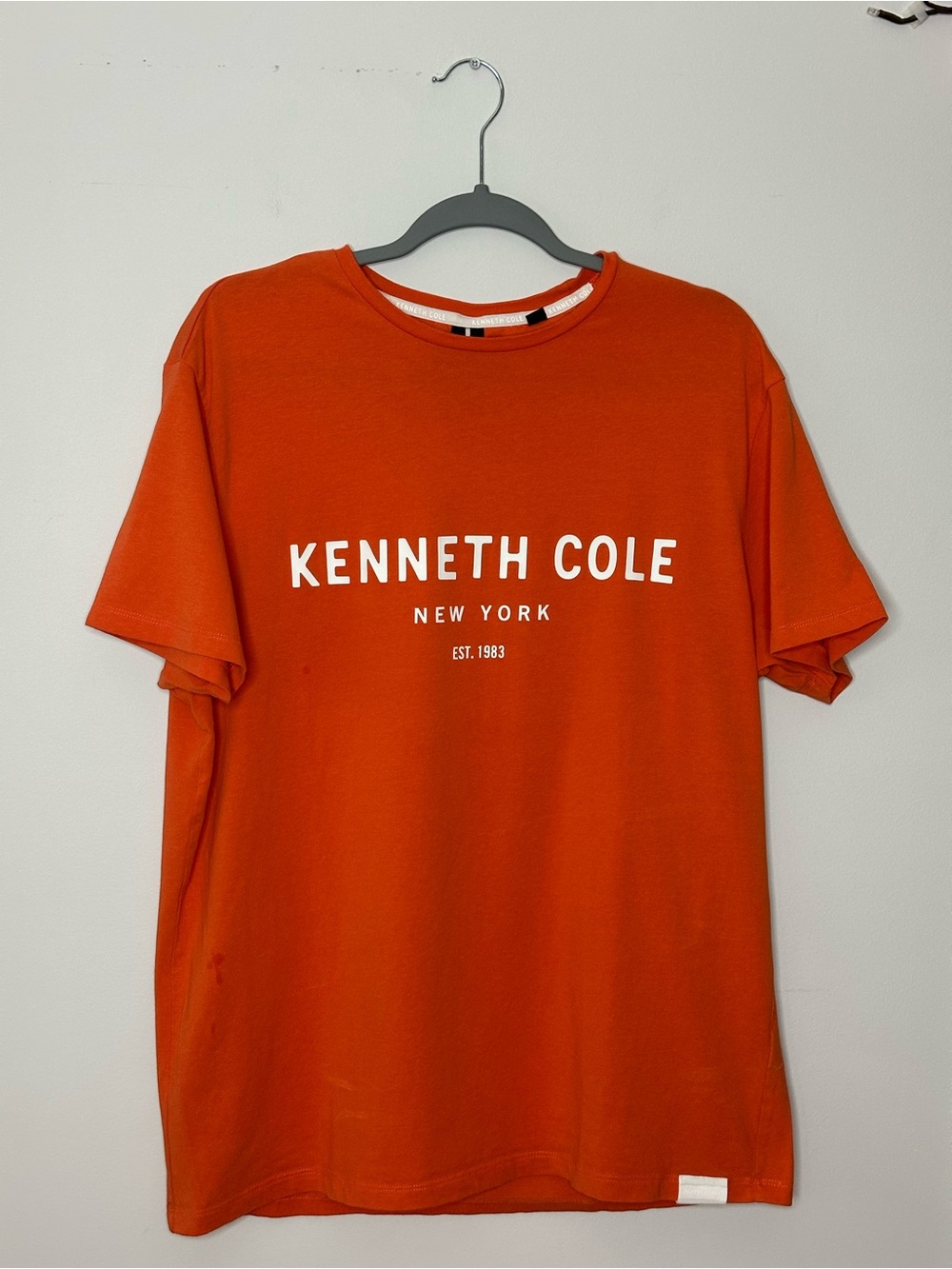 Kenneth Cole New York Orange Logo Tee Sz L